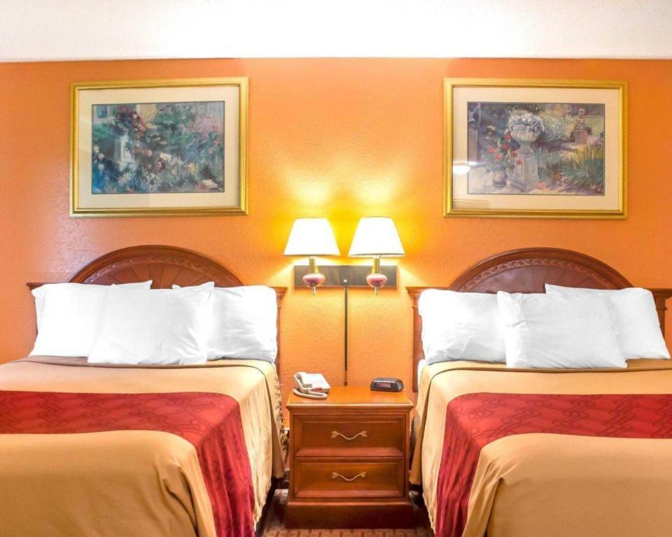 Econo Lodge Cuba I-86 Екстериор снимка