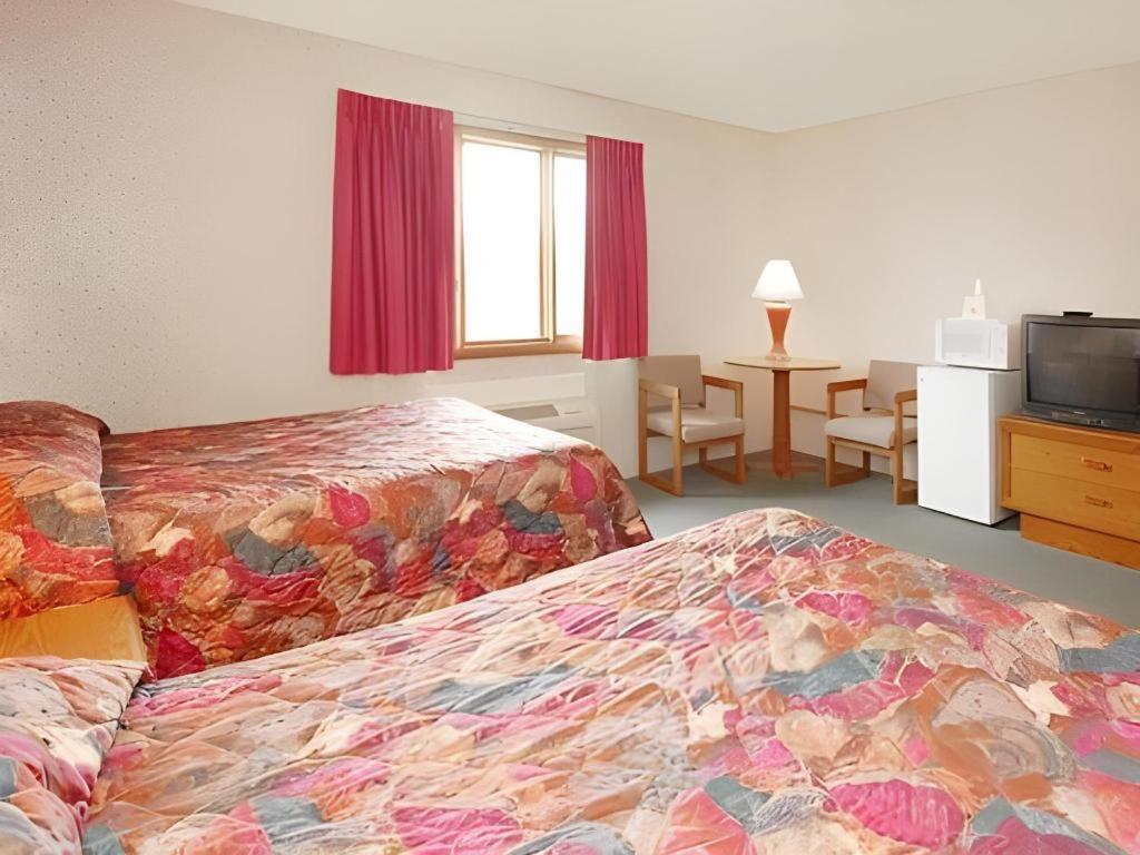 Econo Lodge Cuba I-86 Екстериор снимка